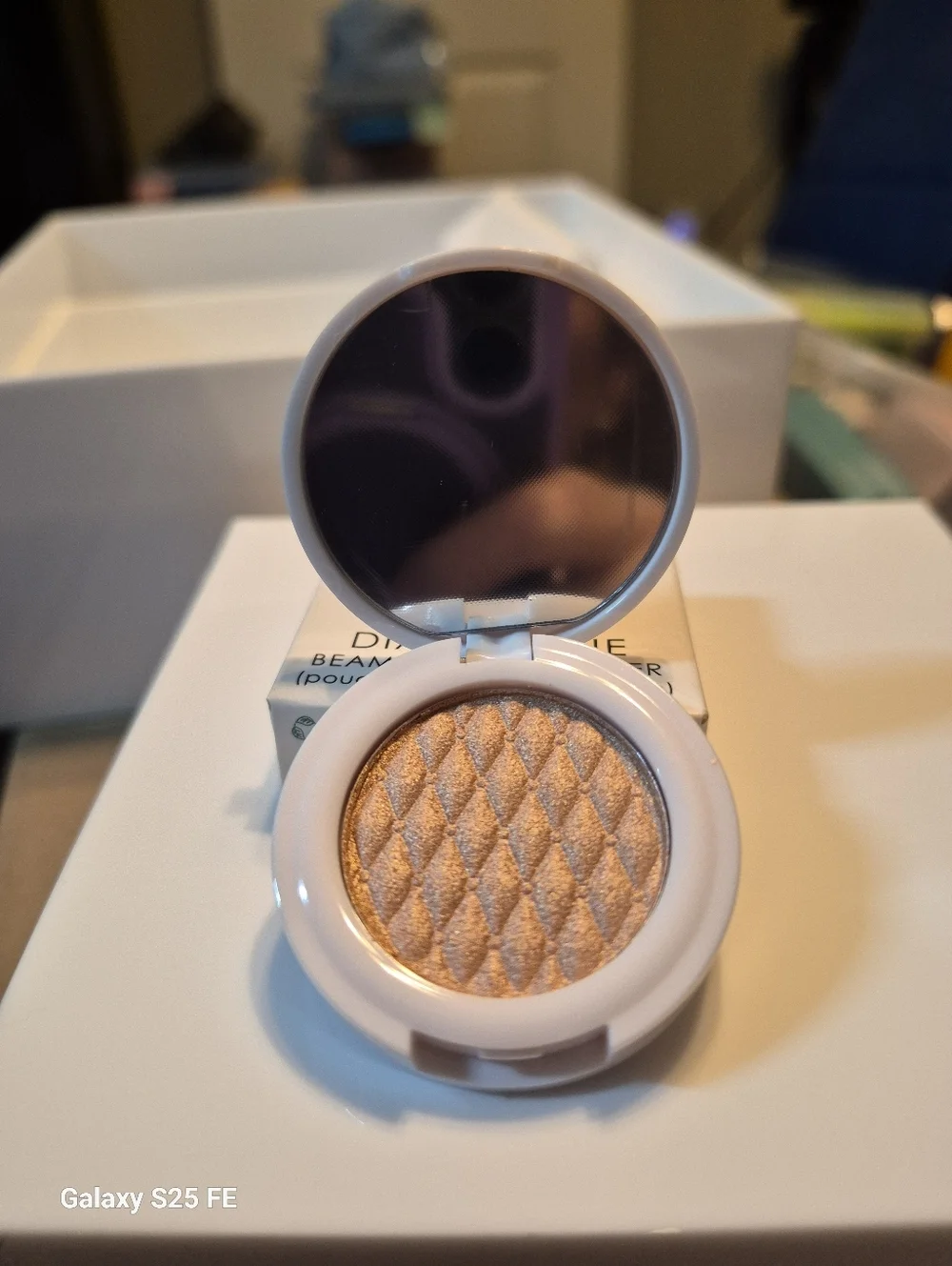 Seraphine Botanicals Diamantine Beaming Highlighter: Oyster, .07oz (Travel), NIB - Picture 6 of 6